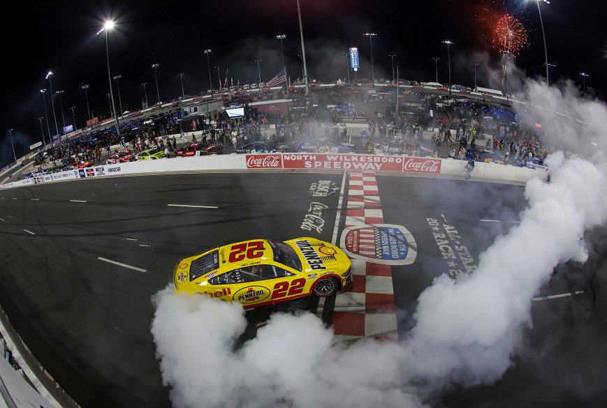 Logano Leads Flag-to-Flag, Stenhouse-Busch Feud Boils Over at All-Star Event