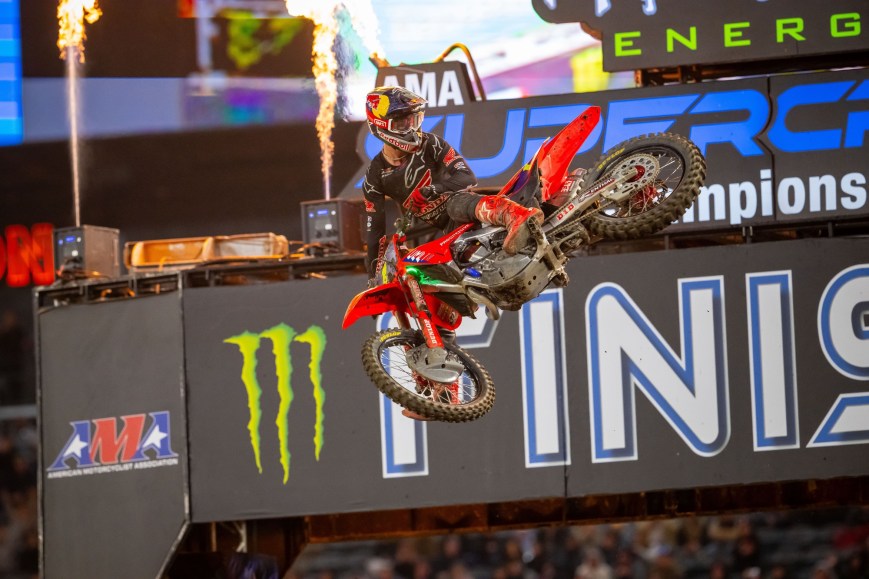 Jett Lawrence Triumphs in Wet Conditions at Anaheim 2 Supercross