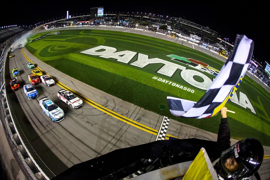 Cindric Claims Controversial Duel Victory in Photo Finish