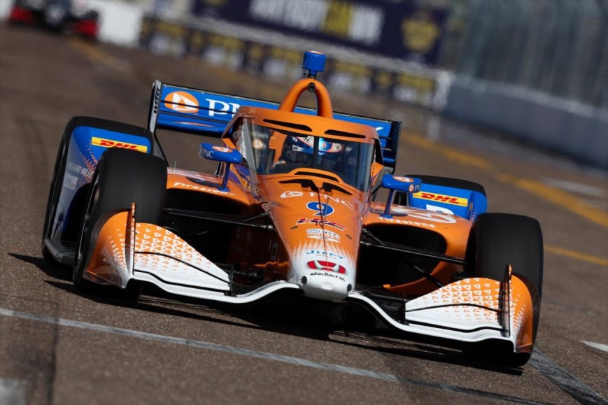 Scott Dixon Runs IndyCar Opener Without Radio Communication