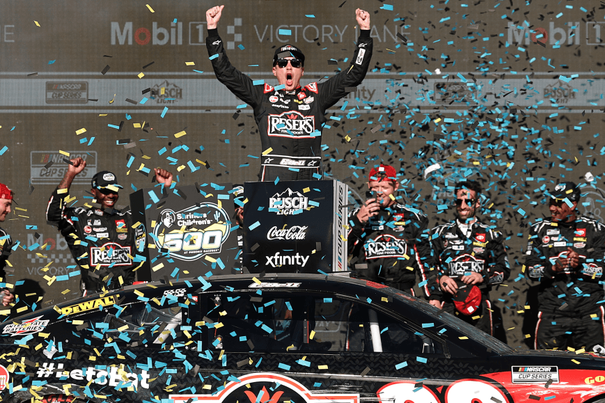Bell Claims Third Straight Victory with Thrilling Win at Phoenix