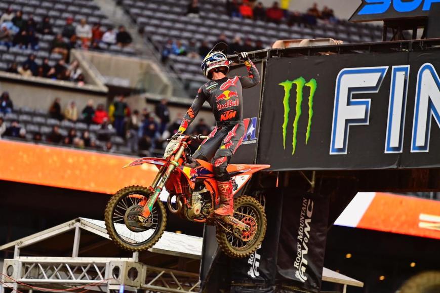 Sexton Conquers Philadelphia Supercross in 450SX Class as Davies Dominates 250SX East/West Showdown