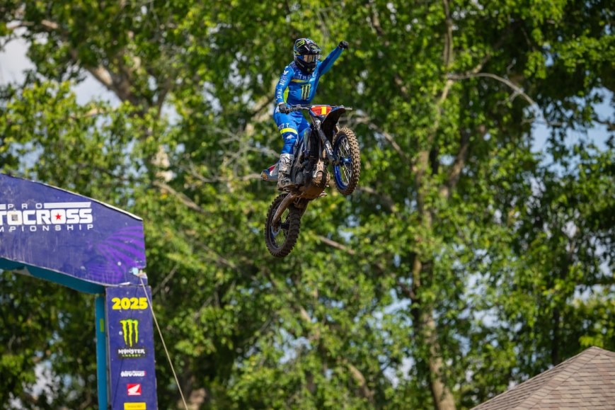Hunter Lawrence Gets First 450 Class Win While Deegan Dominates 250s at Ironman National
