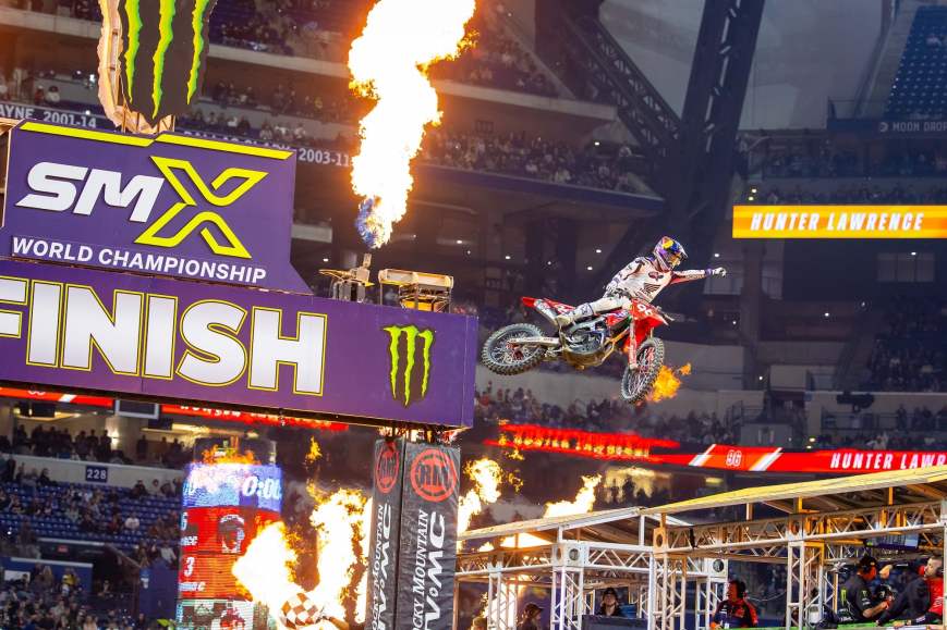 Lawrence Extends Lead, Davies Dominates 250SMX at Indy Triple Crown